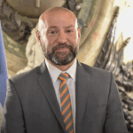 Coimas en la Agencia de Discapacidad: allanaron al exdirector Diego Spagnuolo y encontraron más de 260 mil dólares en una casa de Nordelta